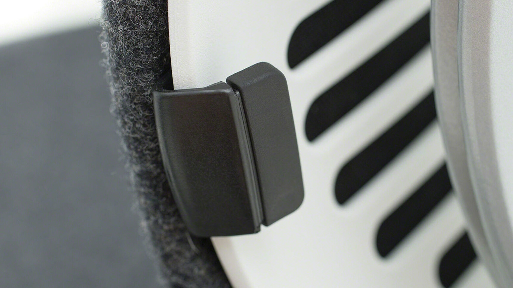 Steelcase Gesture Shell Back Office Chair With Dark Grey Upholstery And White Frame Detail Image