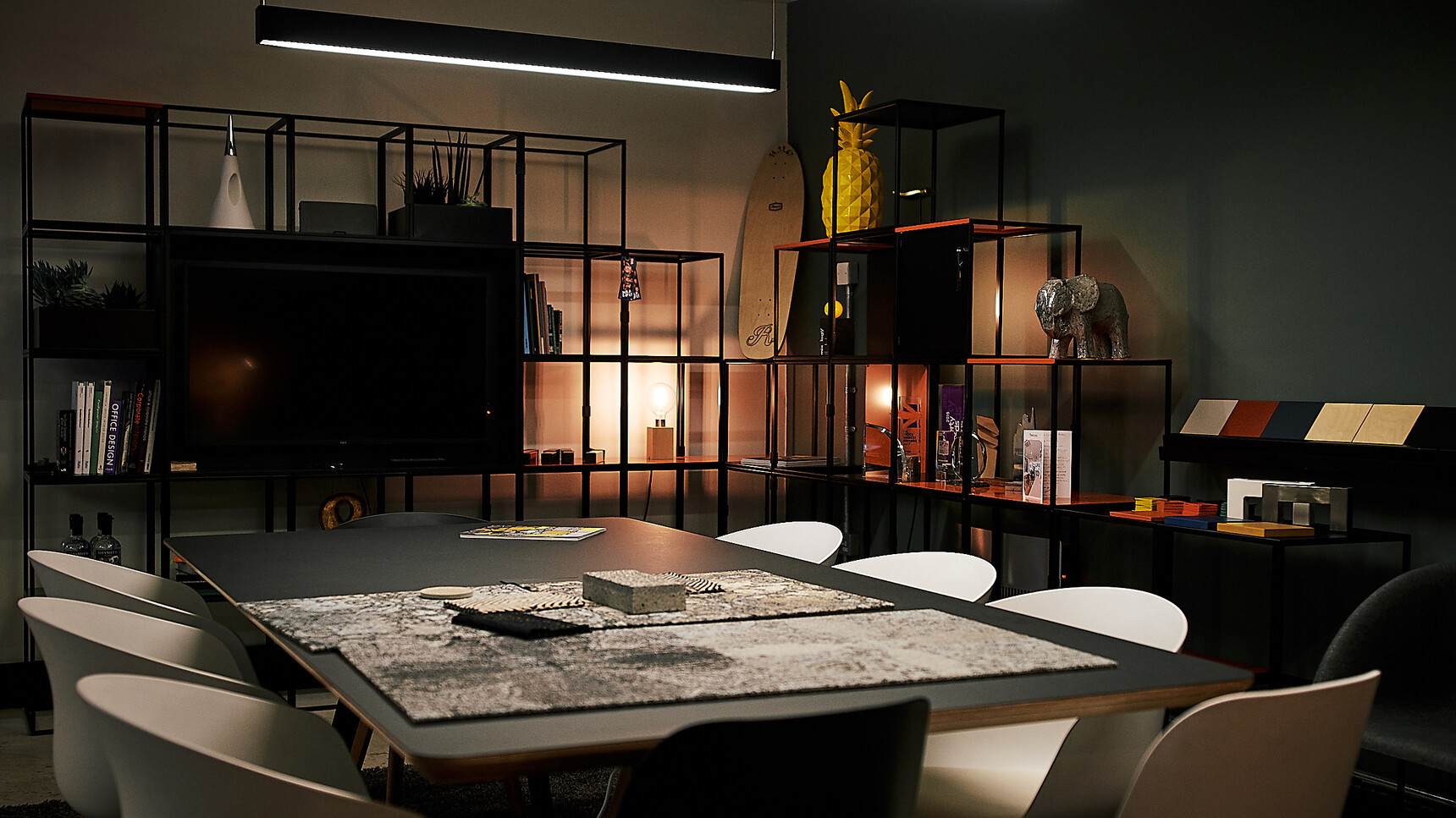 Rawside Cage Family2