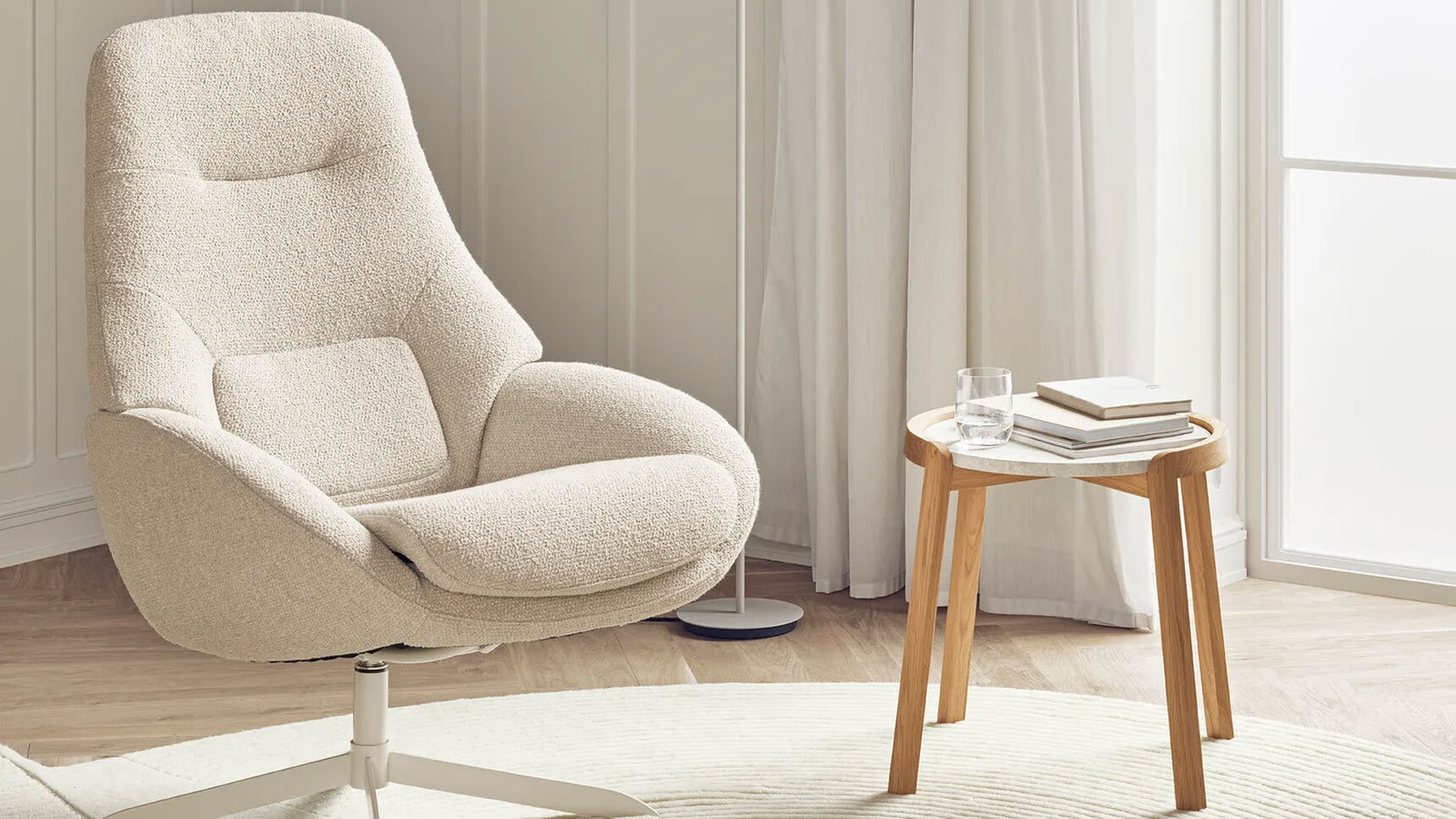 Bolia Saga Grand Lounge Armchair Cream Upholstery Family Image