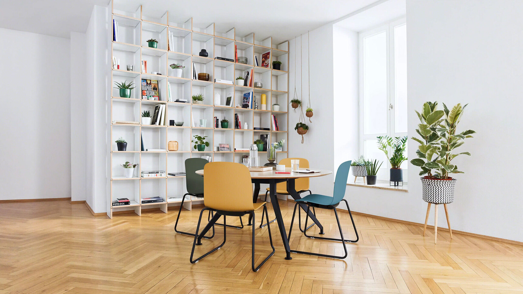 Steelcase Cavatina Meeting Chairs Sled Base In Office Environment