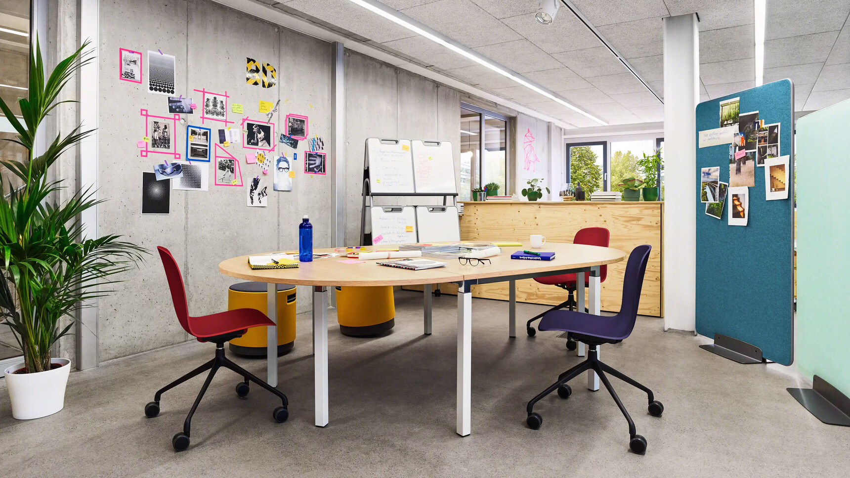 Steelcase Cavatina Meeting Chairs With Castors At Table In Office Setting