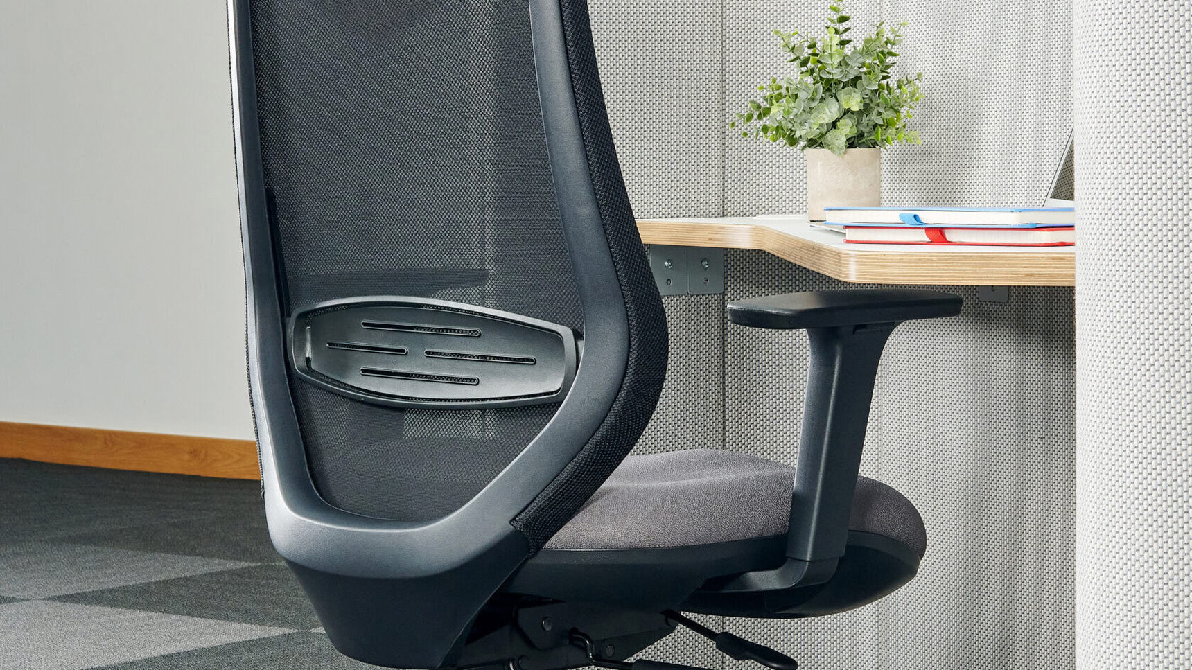 Ocee Design Emi Mesh Back Office Chair Detail Image Of Lumbar Back