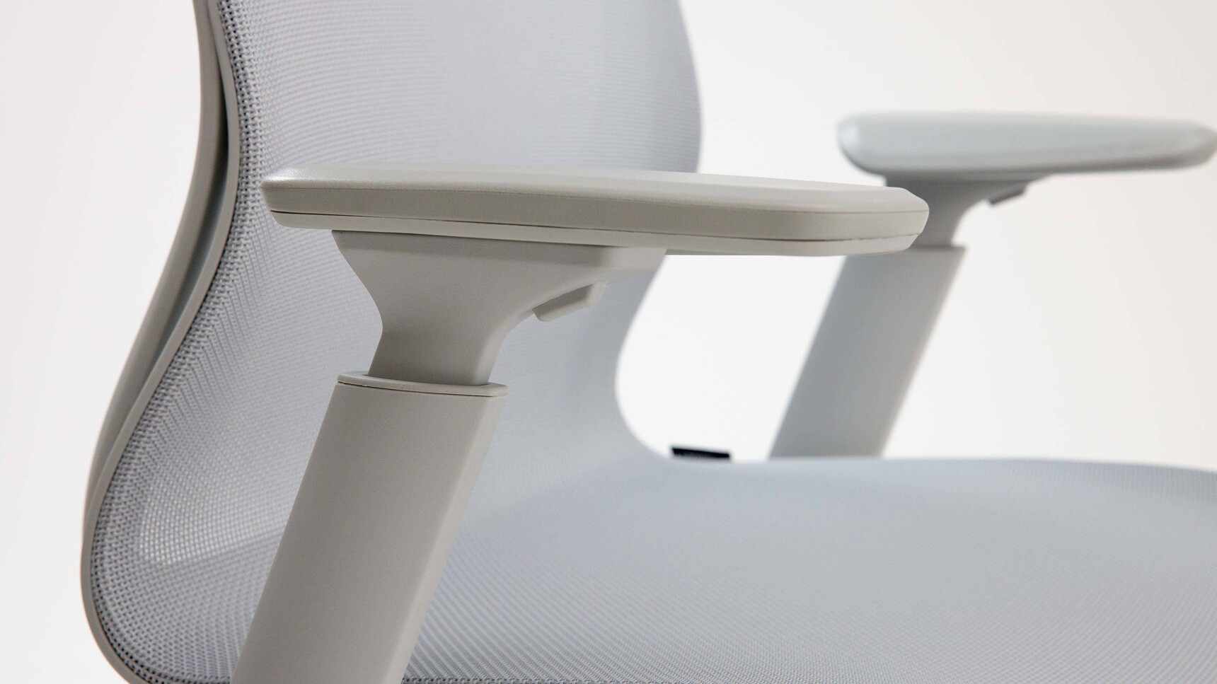 Haiken Hunt Mesh Back Office Chair Grey Finish Detail Image Of Arms