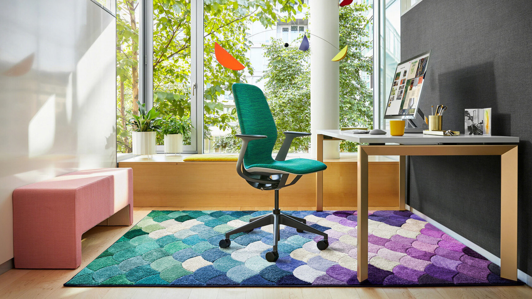 Steelcase SilQ At Desk