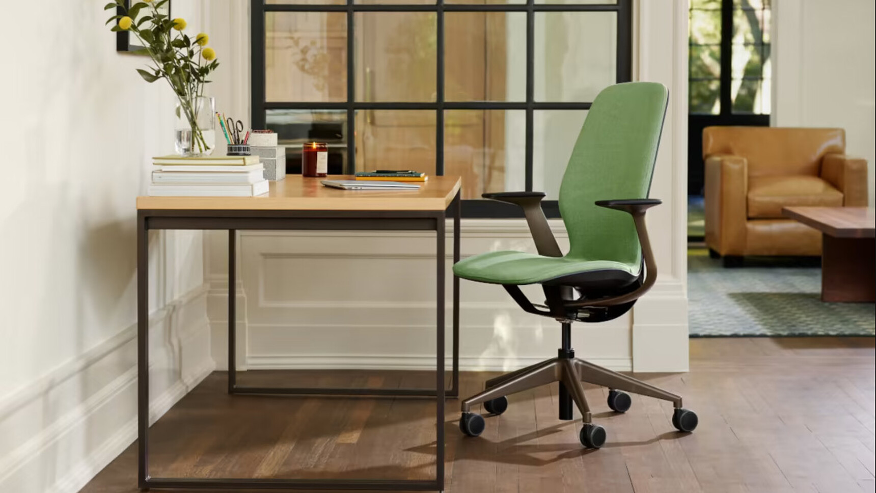 Steelcase SilQ Upholstered Office Chair Lux Edition Green Upholstery At Desk Family Image
