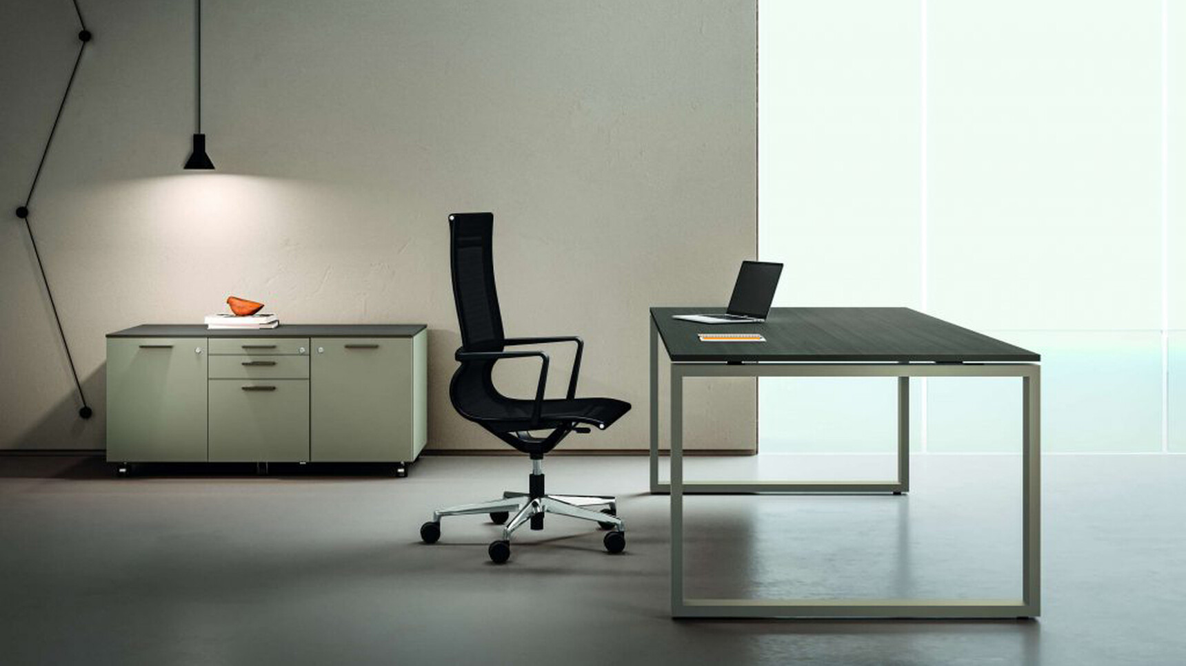 Bralco Loopy Office Desk In Office Setting