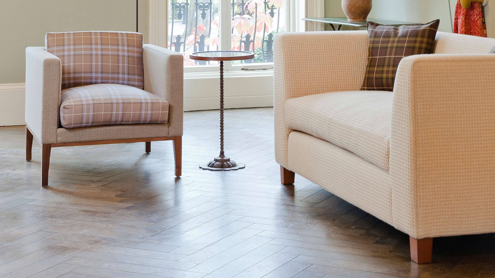 Orten Lounge Large Armchair With Orten Armchair Family Image