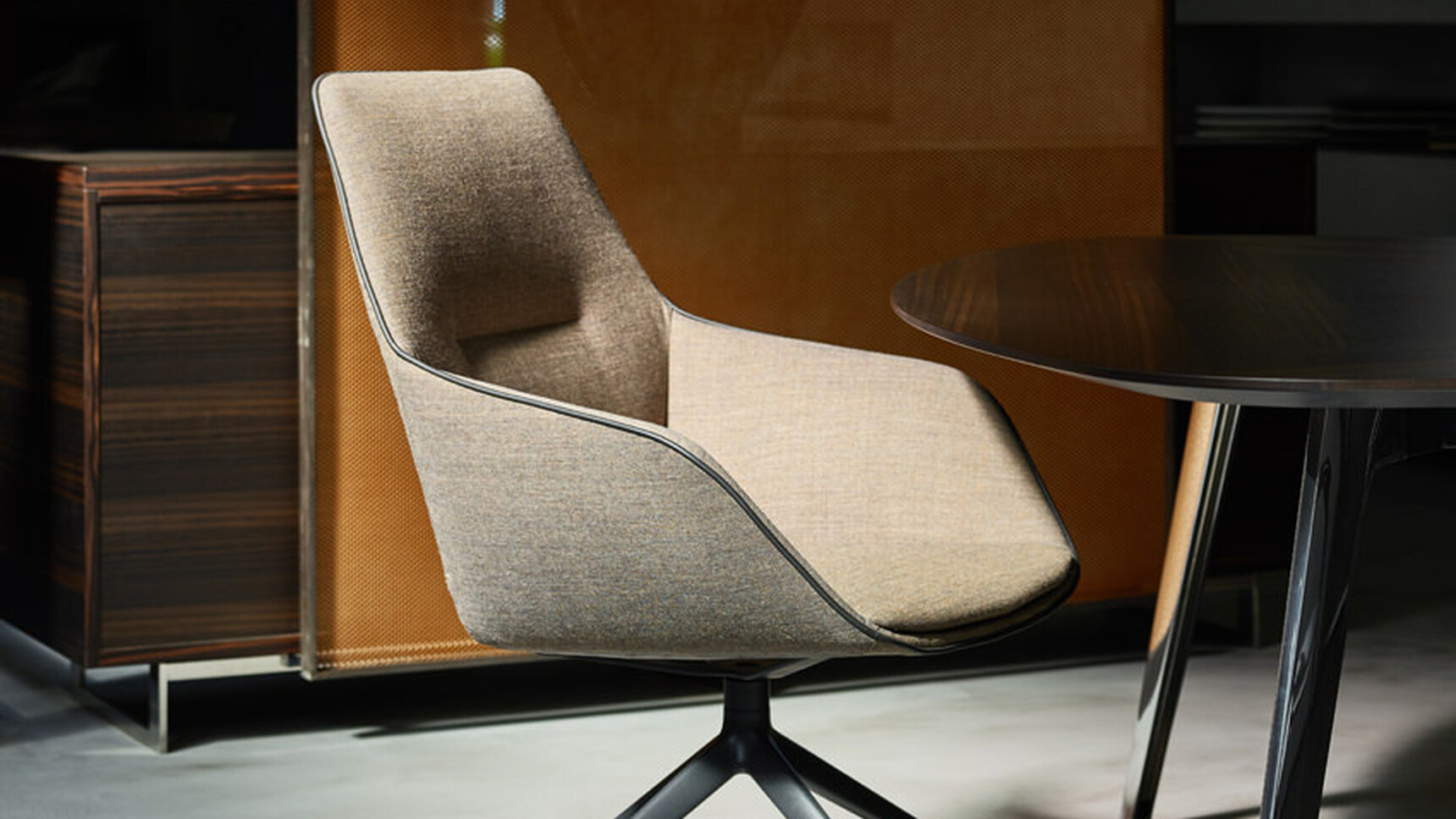 Brunner Ray Soft Mid Back Office Chair Detail Image