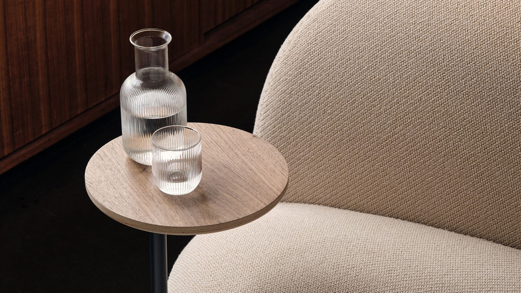 Modus Maluma ML004 Oak Finish Detail Image