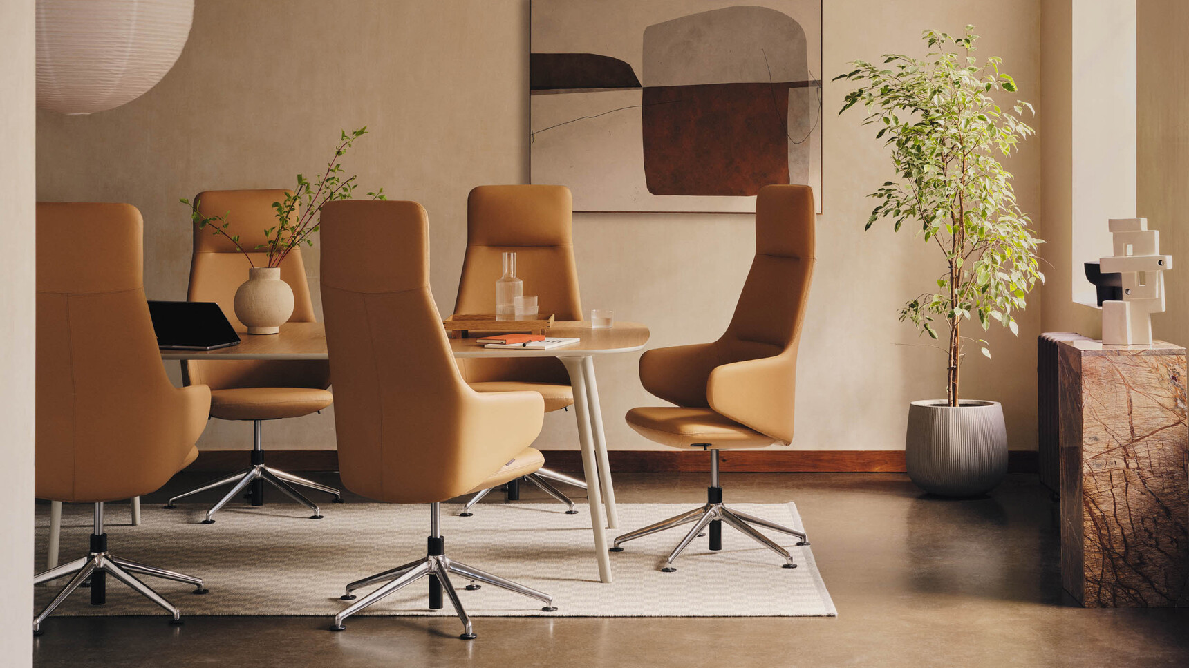 Modus Balance High Chairs Leather Chairs Family Image