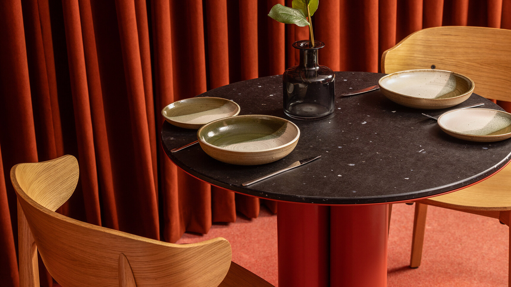 Deadgood Setter Meeting Chairs Solid Oak At Chonk Table Detail Image