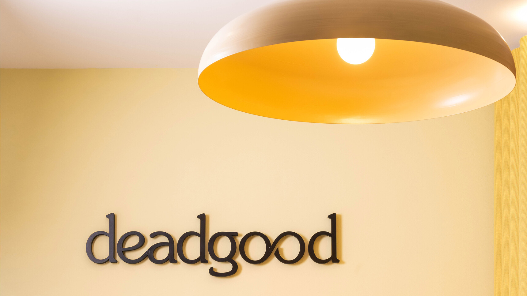 Deadgood Spun Coupe Large Light Yellow Finish Detail Image
