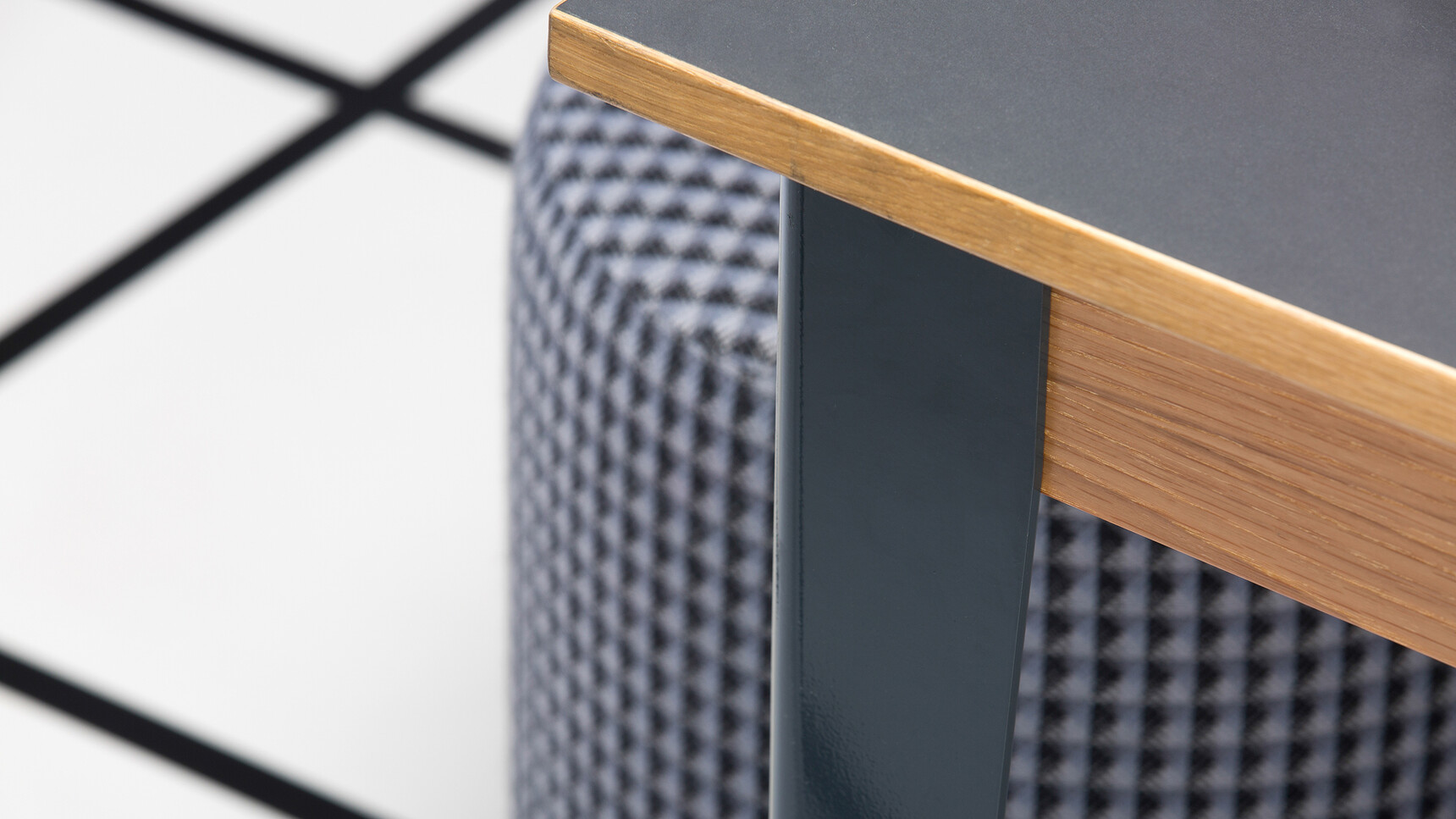 Deadgood Tree Table | X-Large Detail Image Of Black Legs