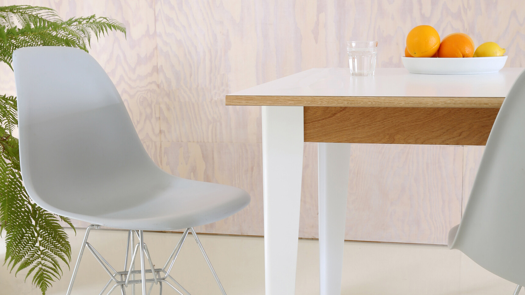 Deadgood Tree Table | XX-Large White Finish Detail Image