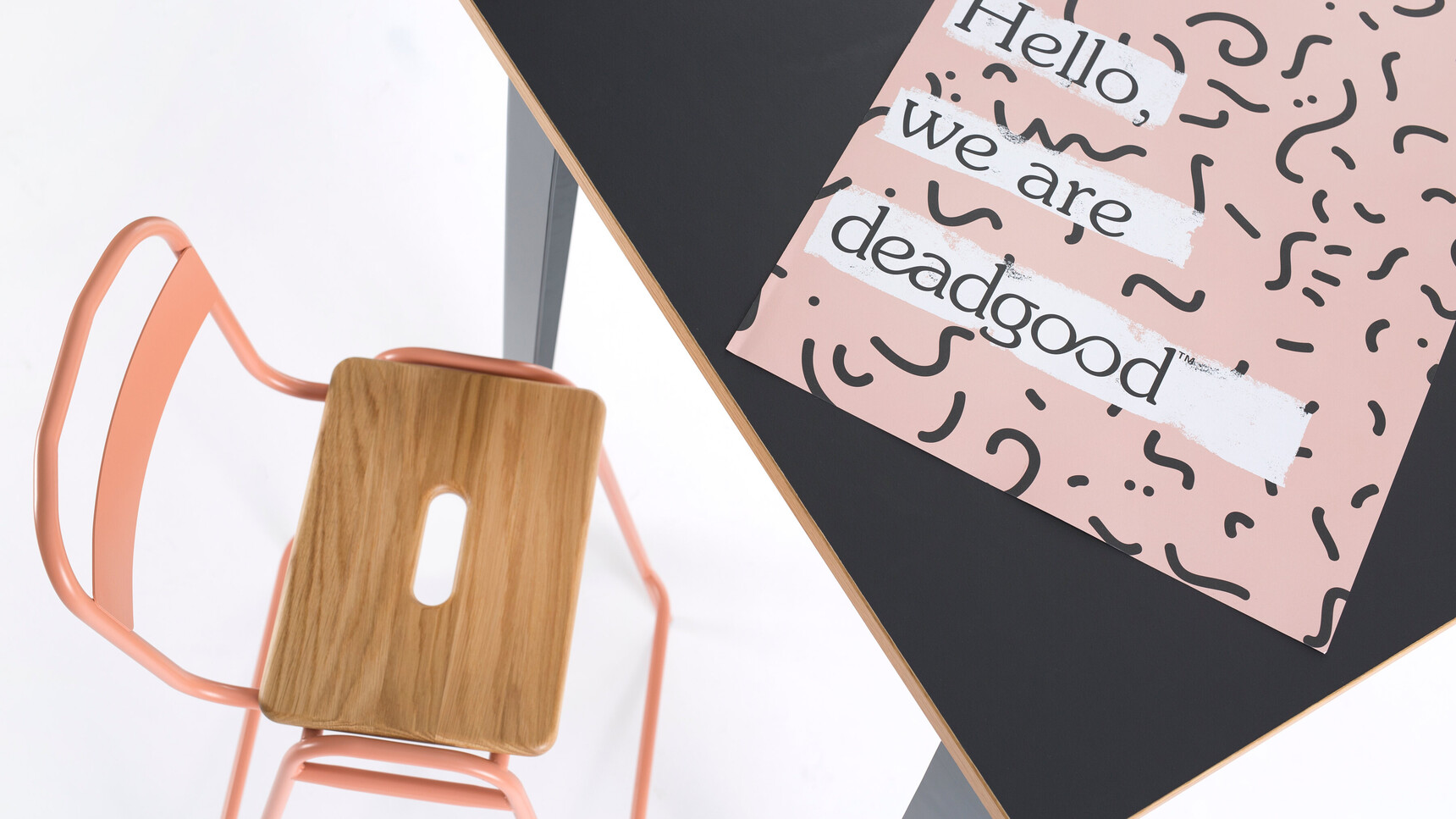 Deadgood Tree Table Tall | X-Large Black Legs Finish Detail Image