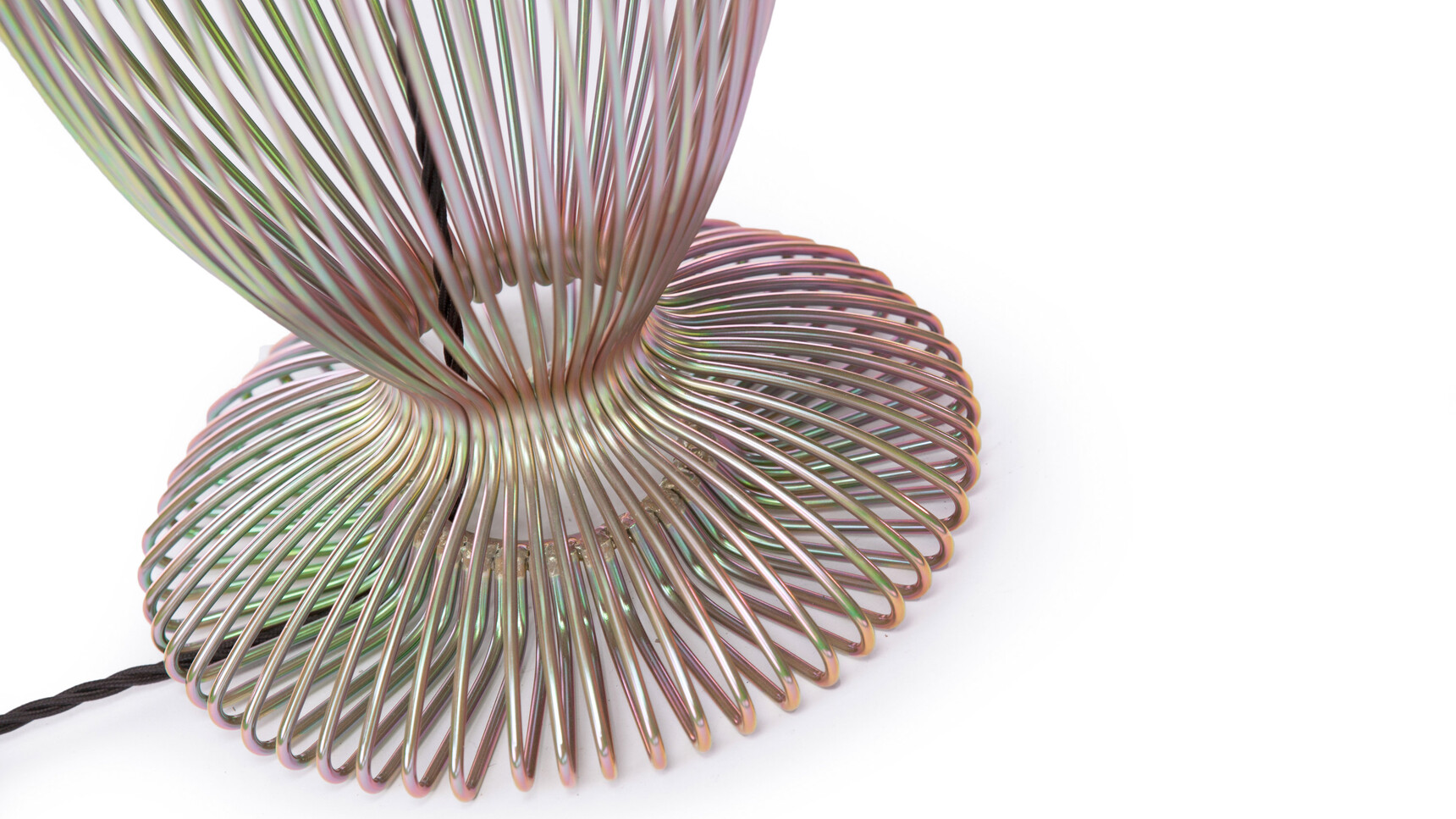 Deadgood Wire Lamp | Medium Detail Image Of Base