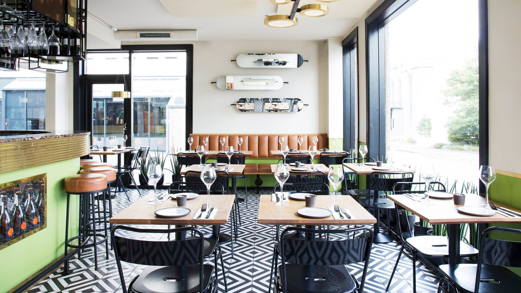 Deadgood Working Chairs Black Frame Finishes Black Seat In Cafe Setting