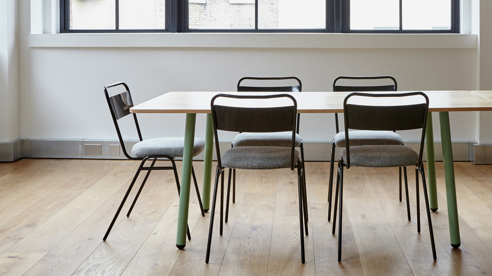 Deadgood Working Chairs With Upholstered Seat Black Frame Finish In Office Setting