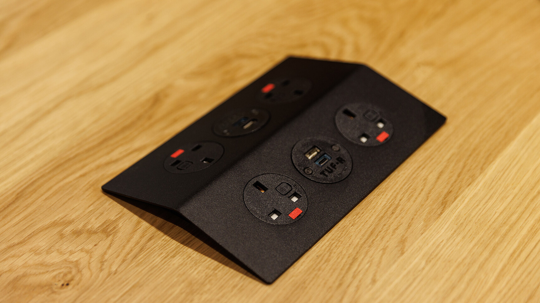 Deadgood Working Table | XXXL Detail Image Of Power