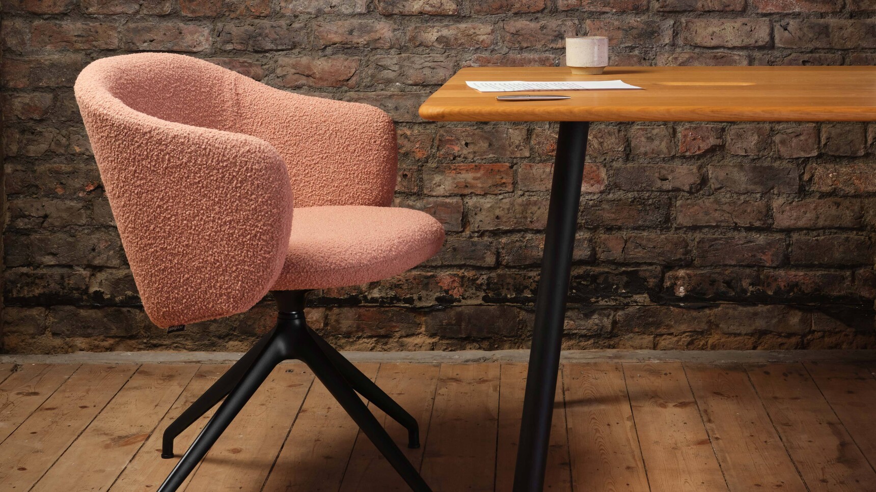 Deadgood Setter Swivel Meeting Chair Pink Upholstery At Working Table Family Image