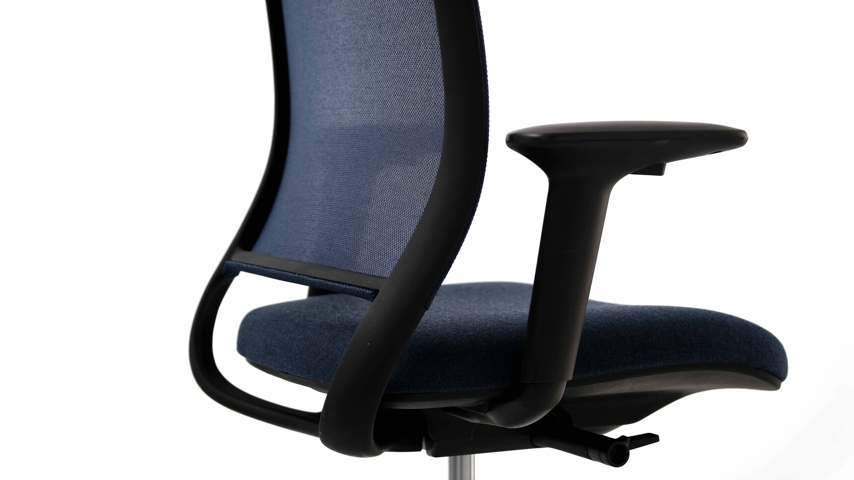 Orangebox Recur Mesh Back Office Chair | Quick Ship Detail Image