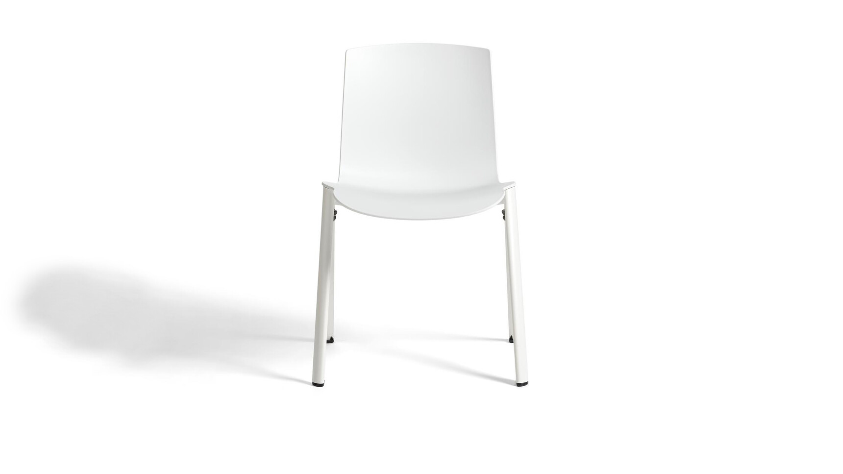 Verco Olivia Meeting Chair OLV 1 Front Angle Family Image