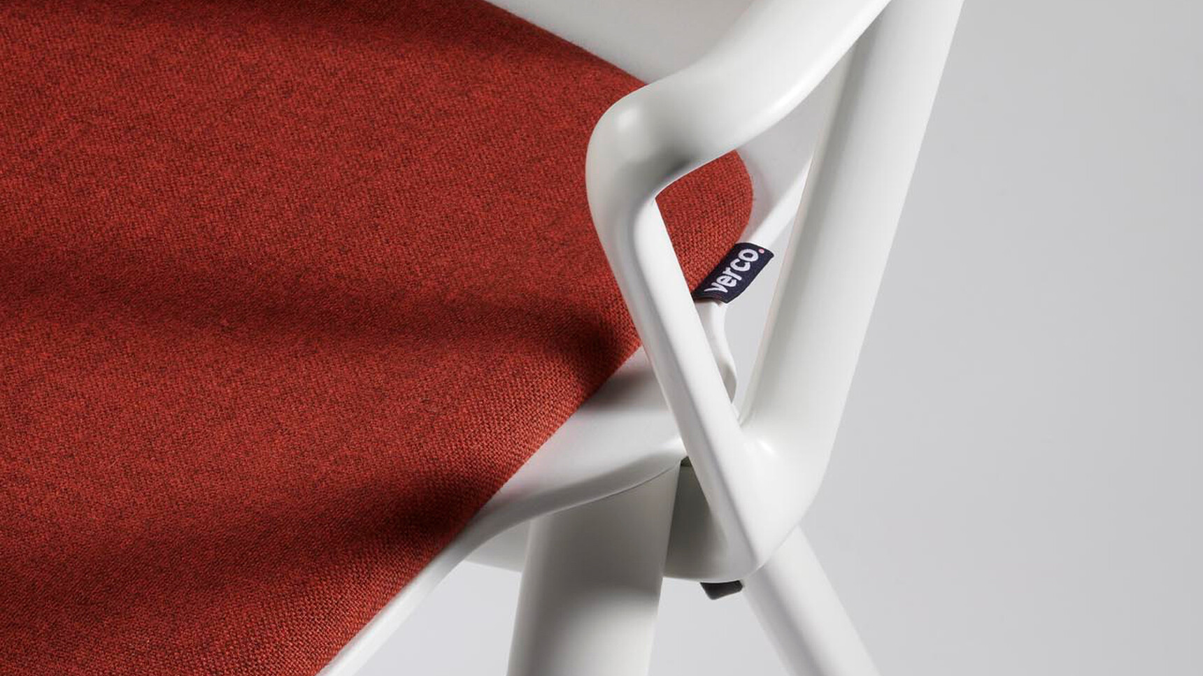 Verco Olivia Stackable Meeting Chair OLV 2 W PU 225 Detail Image