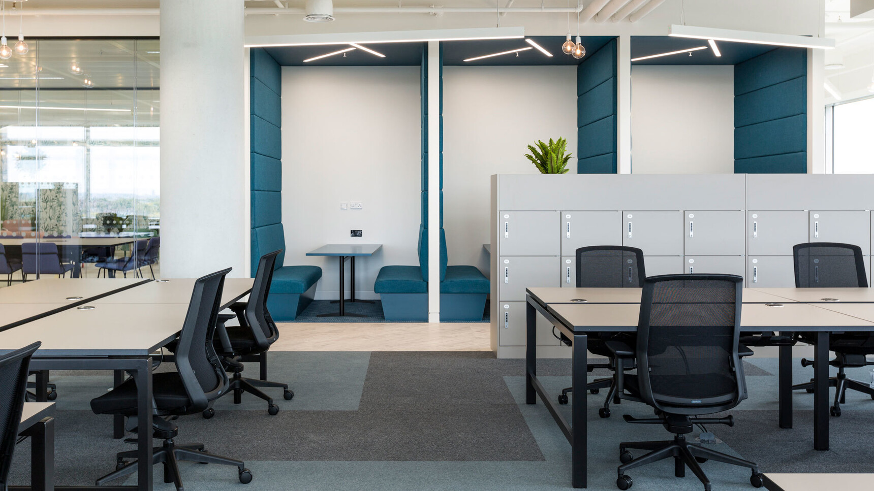 Five Workstories J1 Mesh Back Office Chairs Black Upholstery Finish At Desks Wood Finish Black Leg