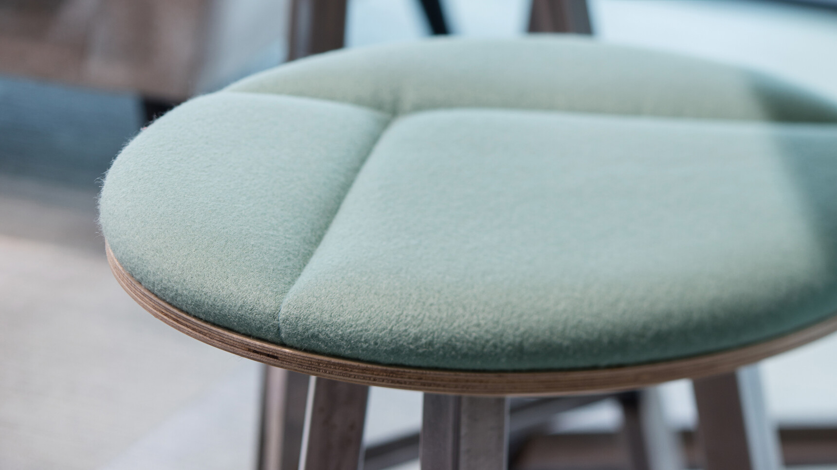 Frovirelicstoollowdetail