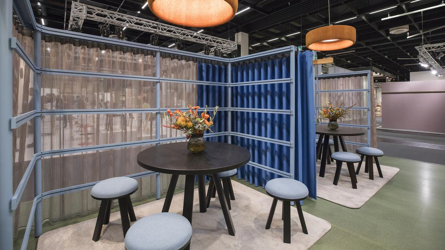 Buzzimilkstoolfamily4