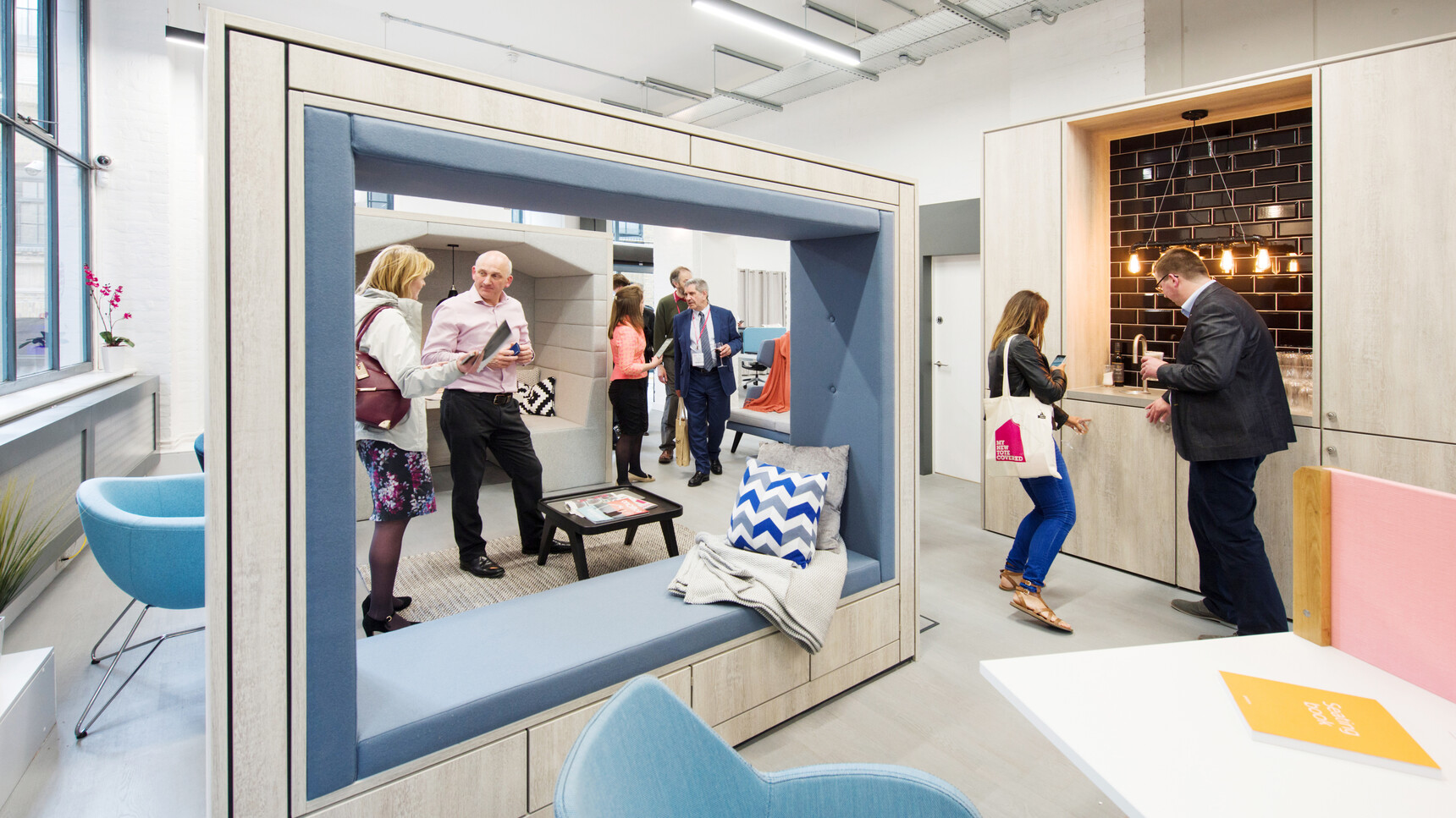 Spacestorsnugglestorefamily