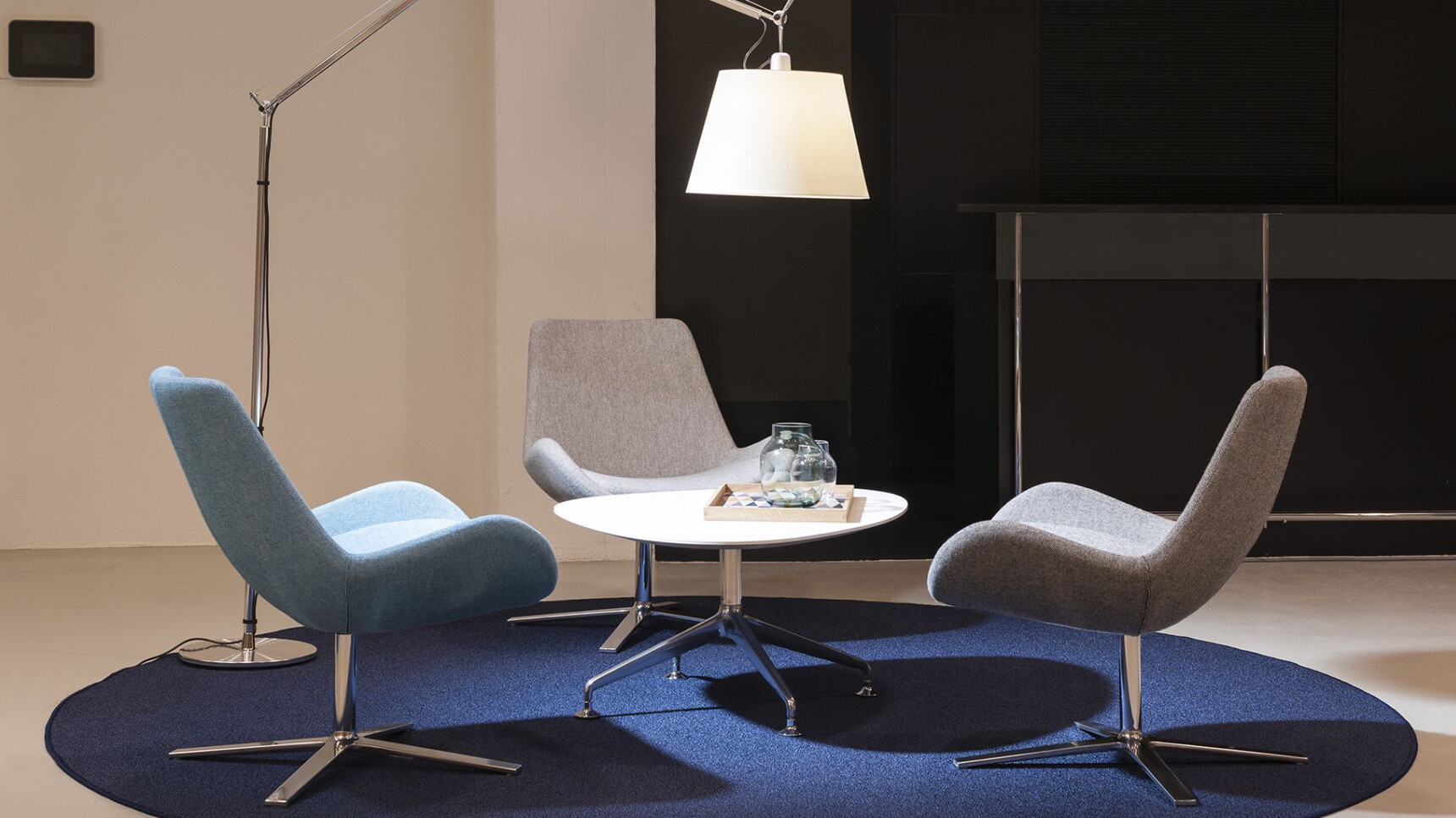 AVILow Swivel Base Family