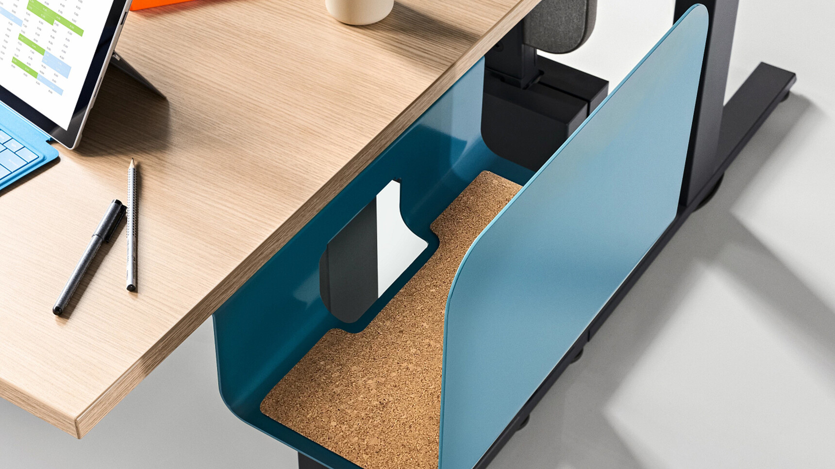 Steelcase Migration SE Height Adjustable Bench Desk With Wood Table Top Finish And Black Leg Finish Detail Empty