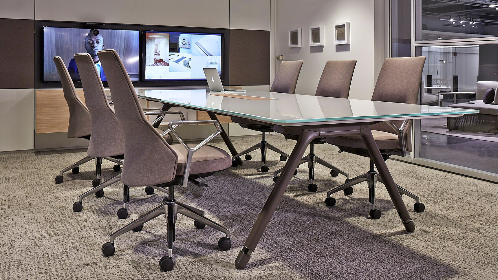 Coalessemassaudconferencelooparmfamily2