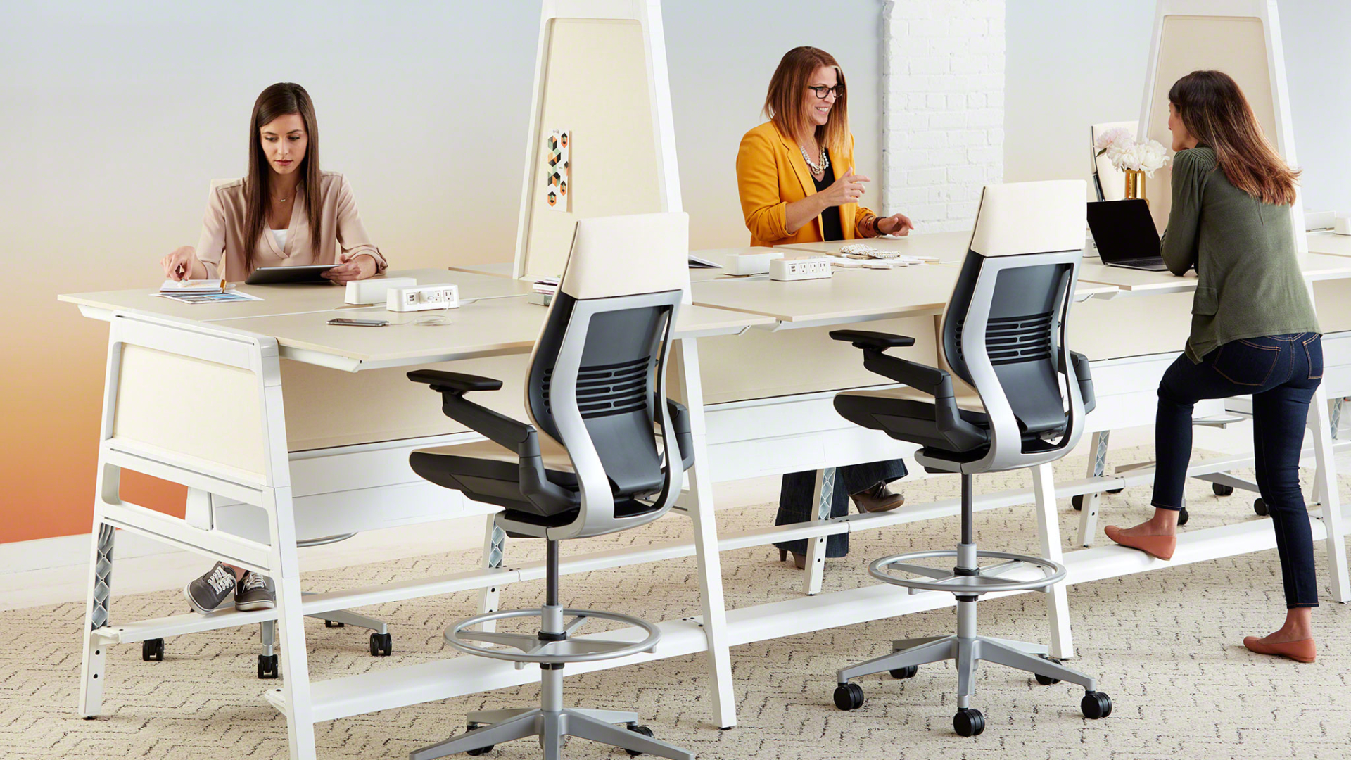 Steelcase Bivi Desk System Hunts Office