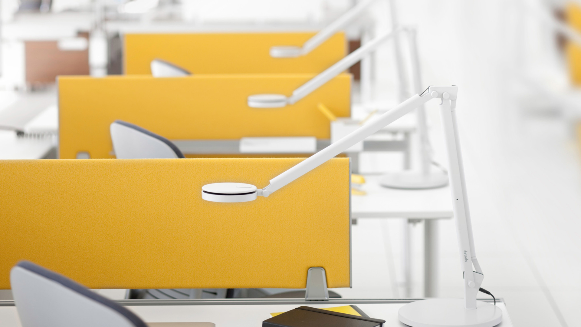 Steelcase Dash Arm LED Light Hunts Office