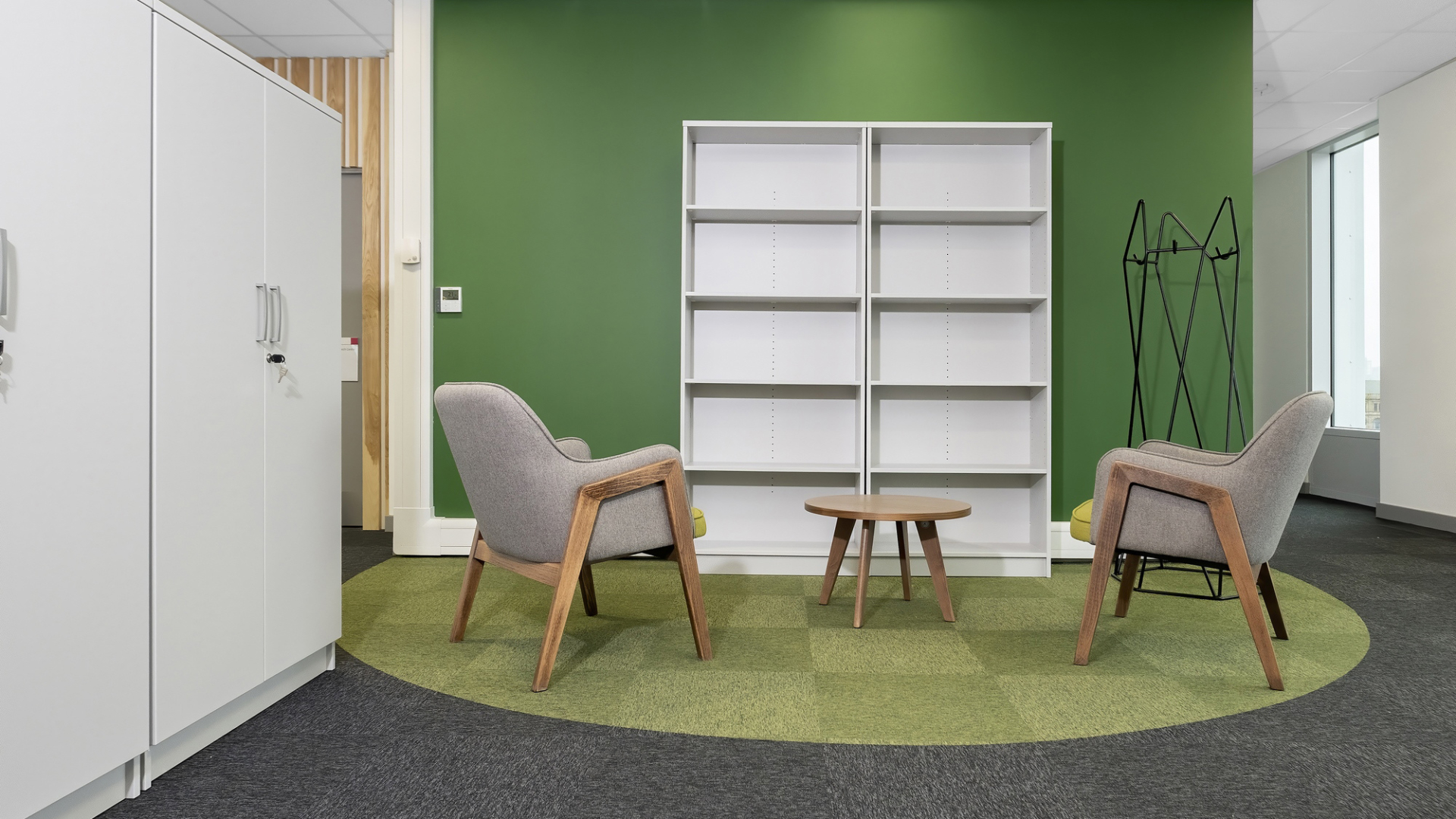 Elite Office Furniture Lusso Lounge Chair With Wood… Hunts Office